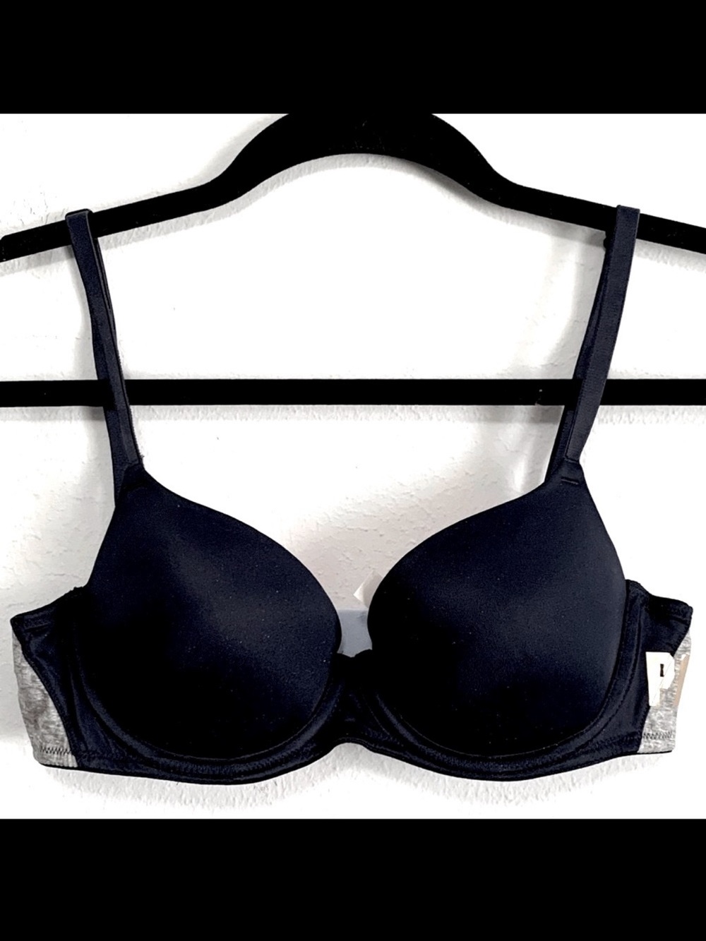 PINK Victoriaโs Secret Wear Everywhere Lightly Lined Bra